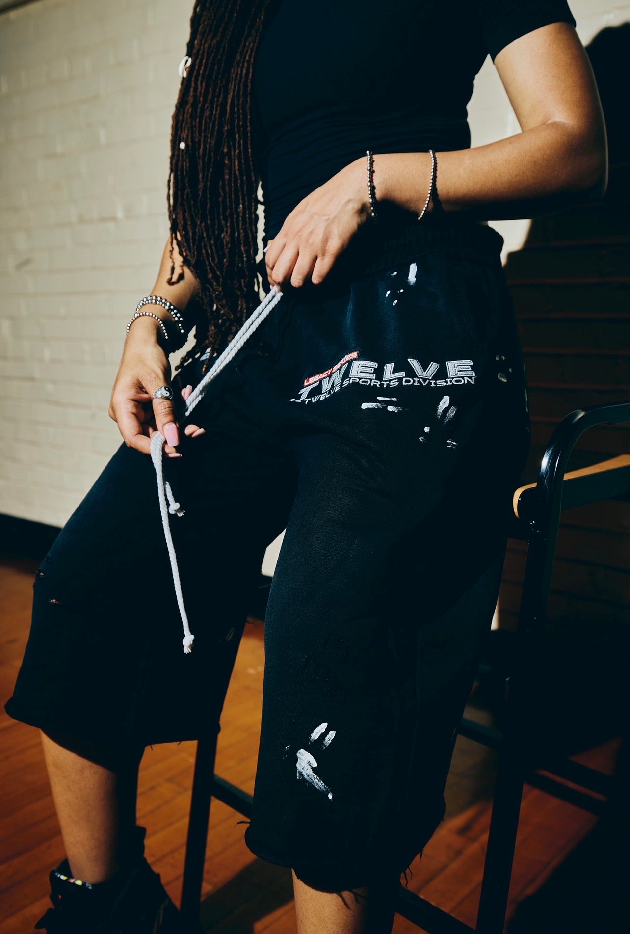 “LEGACY SERIES” BLACK 3/4 SHORTS