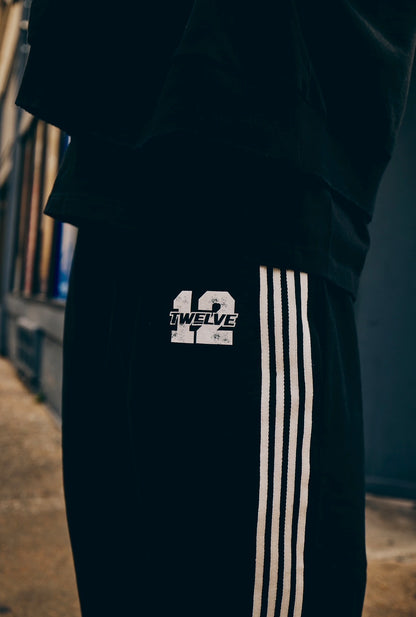 BLACK LOUNGE AROUND SWEATS