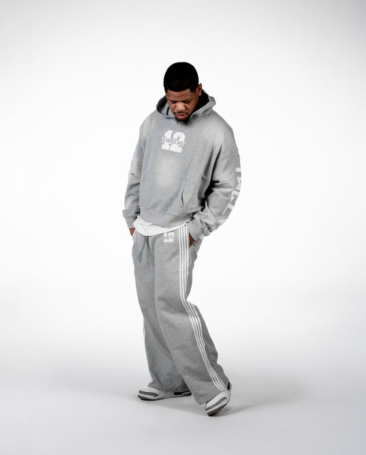 GREY LOUNGE AROUND SWEATS